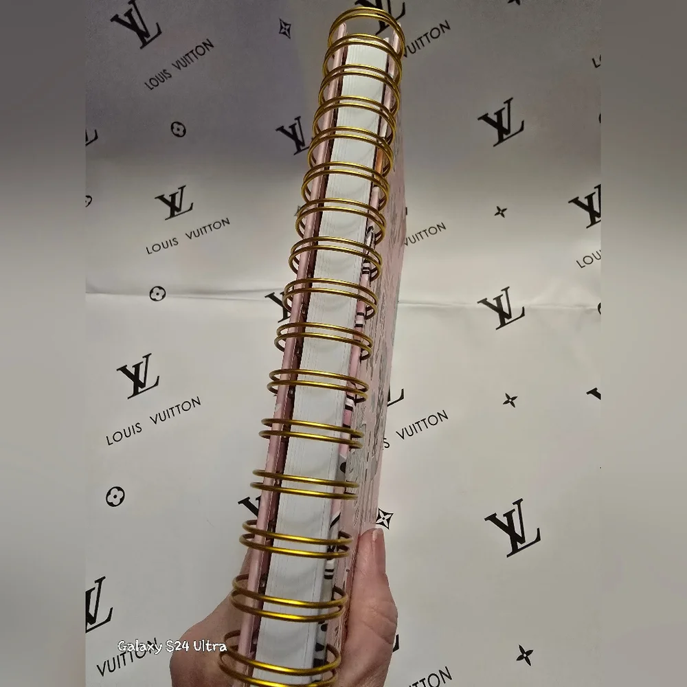 FLOMO: NYGALA CORP piece set